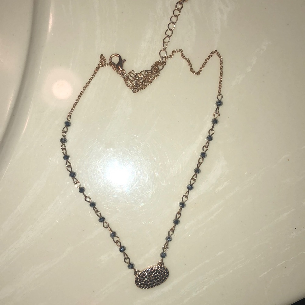 Pendant necklace